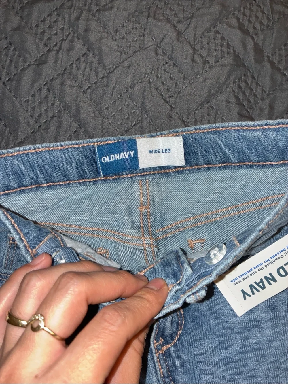 Old Navy Light Blue Denim Jeans with Contrast Stitching size 4 kids